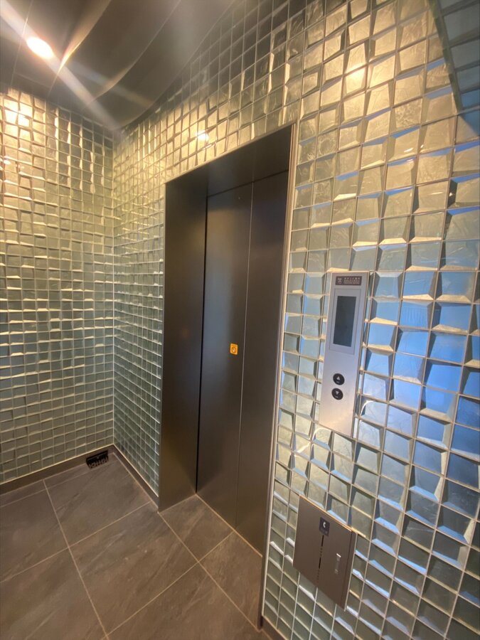 ARISTO西麻布_内観エレベーター.jpg